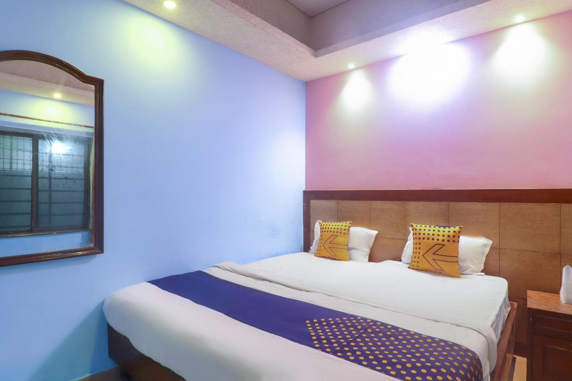 Spot On 75963 Hotel Prince Bodh Gaya Dış mekan fotoğraf