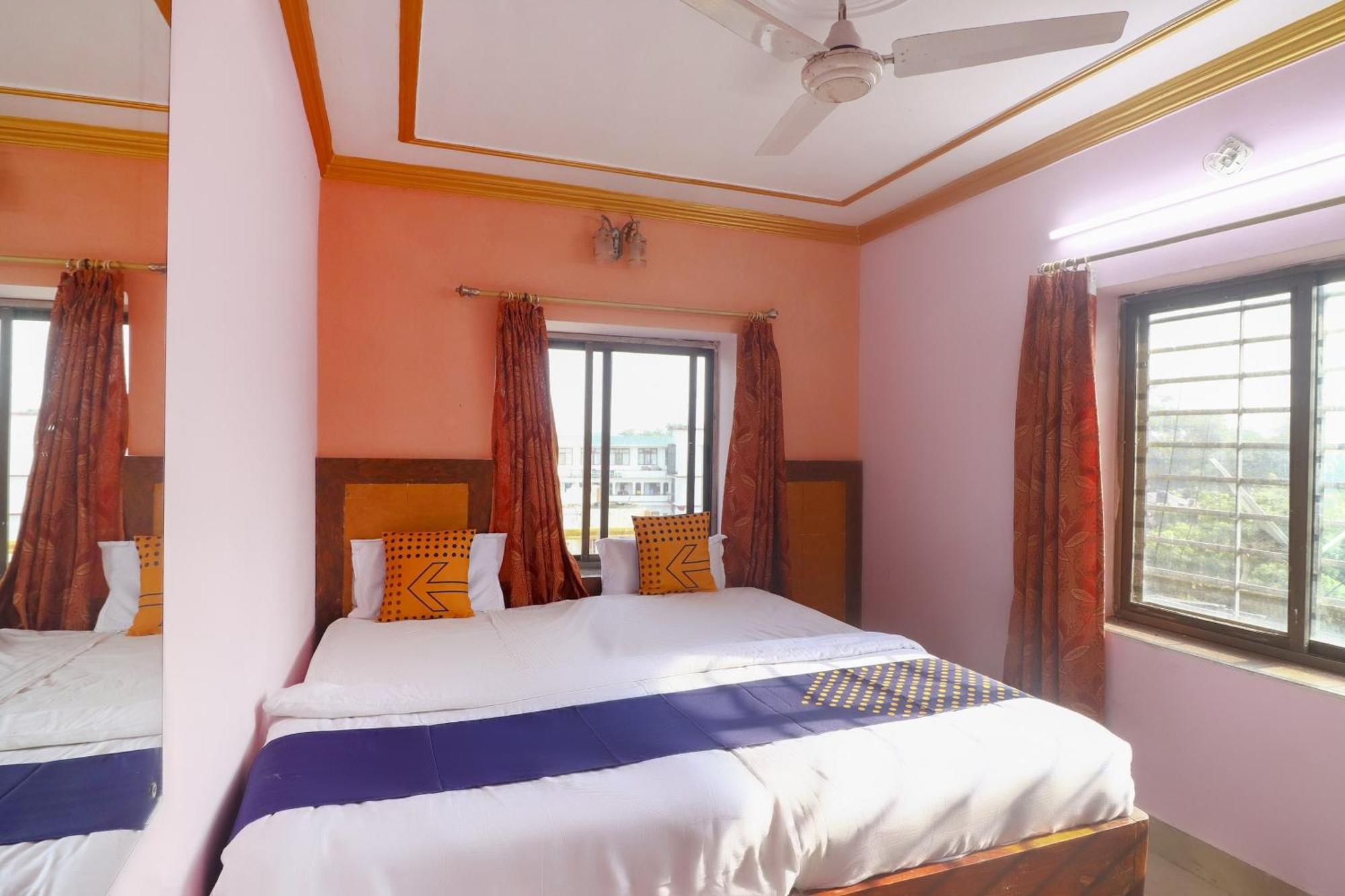 Spot On 75963 Hotel Prince Bodh Gaya Dış mekan fotoğraf