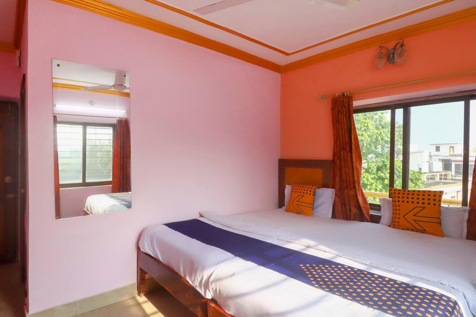 Spot On 75963 Hotel Prince Bodh Gaya Dış mekan fotoğraf