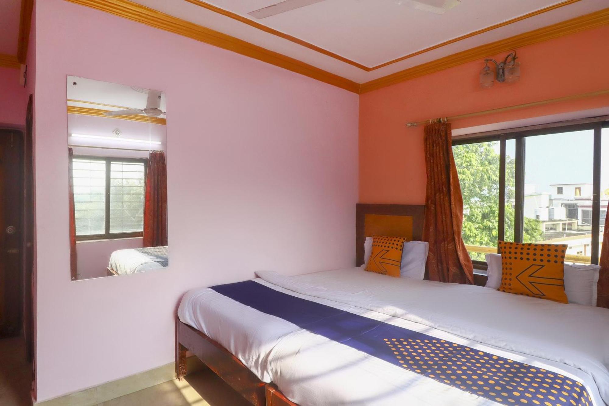 Spot On 75963 Hotel Prince Bodh Gaya Dış mekan fotoğraf